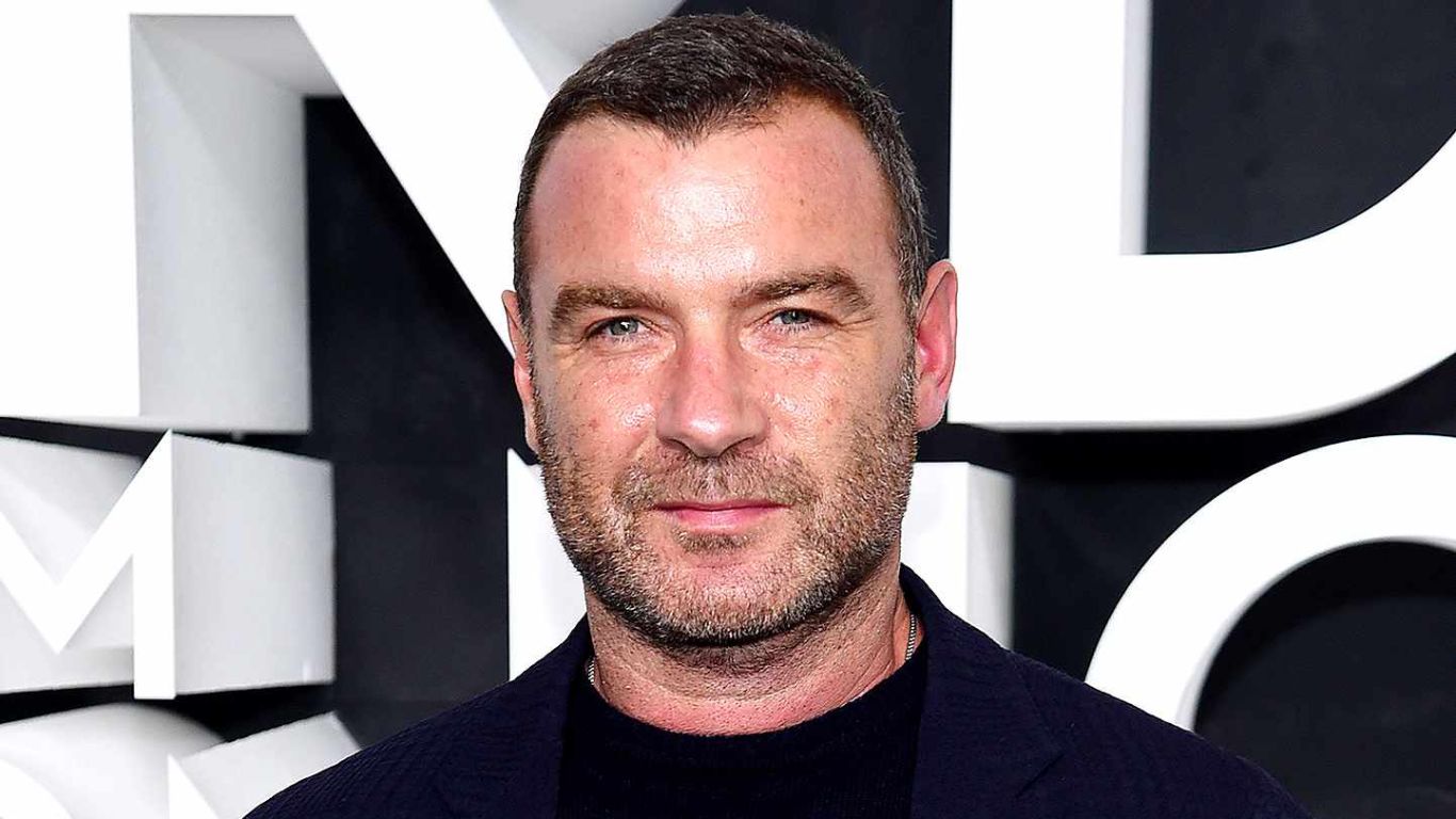 Liev Schreiber Age , Career, Family, Net Worth, Height Bio 2024.